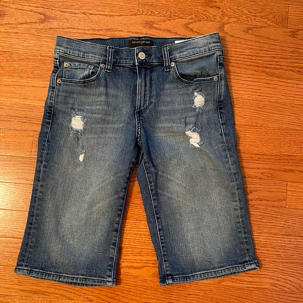 Banana Republic Bermuda shorts